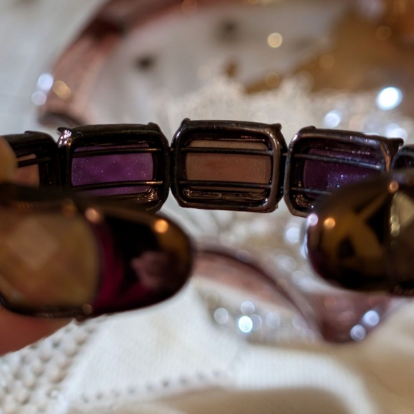 Earthy Vintage Monet Lucite Bracelet - Picture 4 of 5